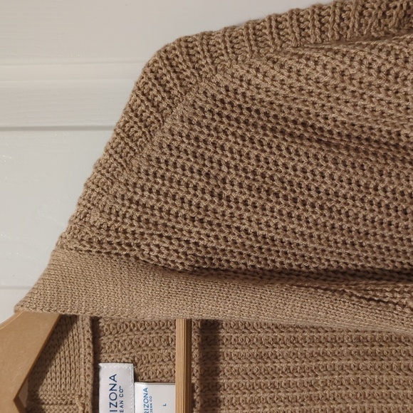 Cardigan - Picture 3 of 4